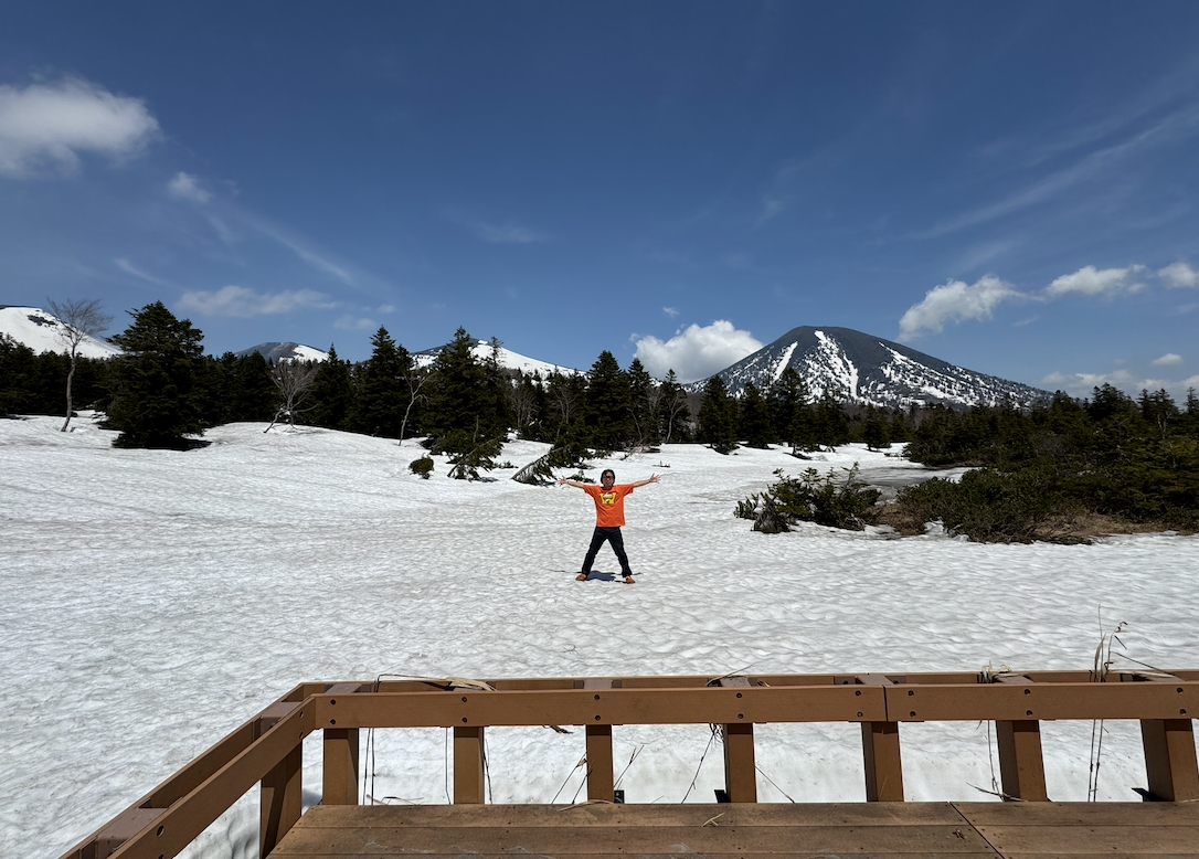 ▲八甲田の睡蓮沼（すいれんぬま）。ここ、沼の上でーす！！冬ならでは！